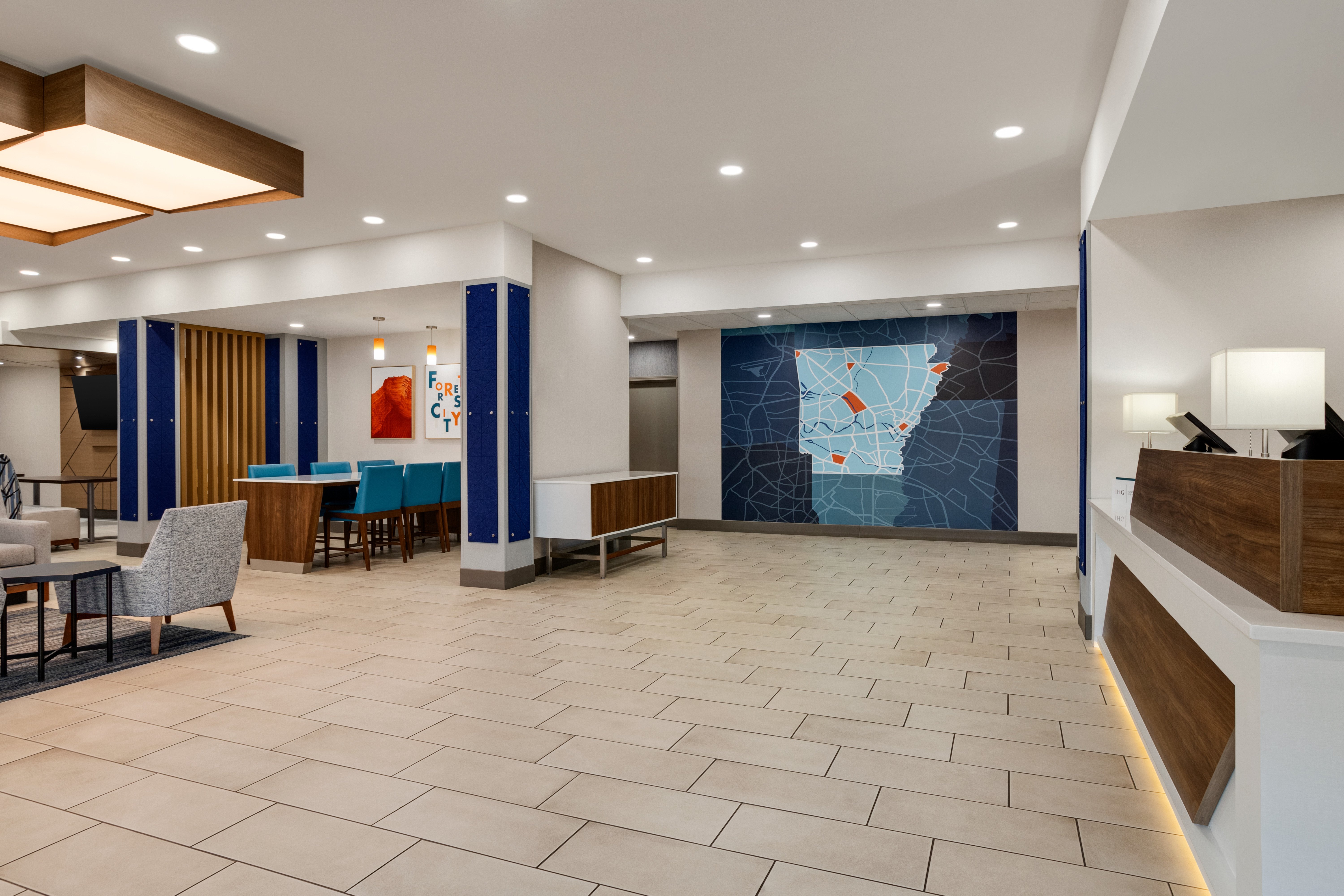 Holiday Inn Express Hotel Suites Forrest City 11/52
