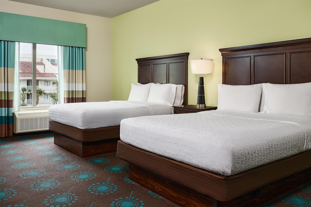 STUDIO, 2 QUEEN BEDS, ACCESSIBLE