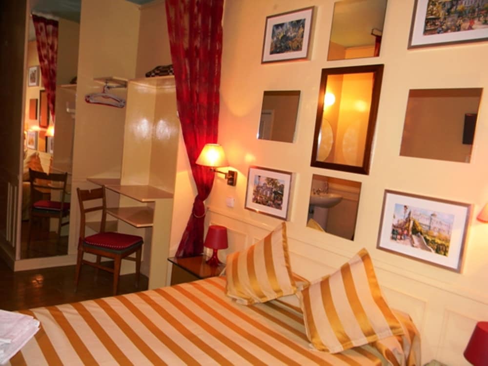Hostal La Fontana 41/65