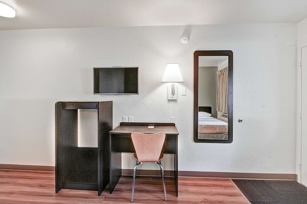 Motel6 Green Bay, WI 32/36