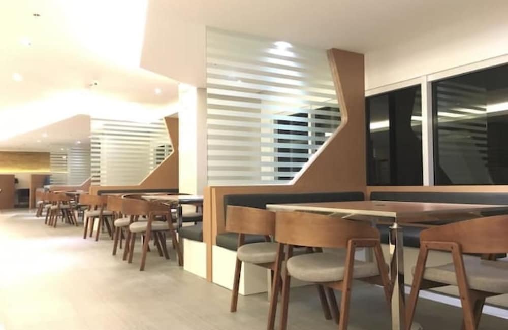 Green Residences 30/50