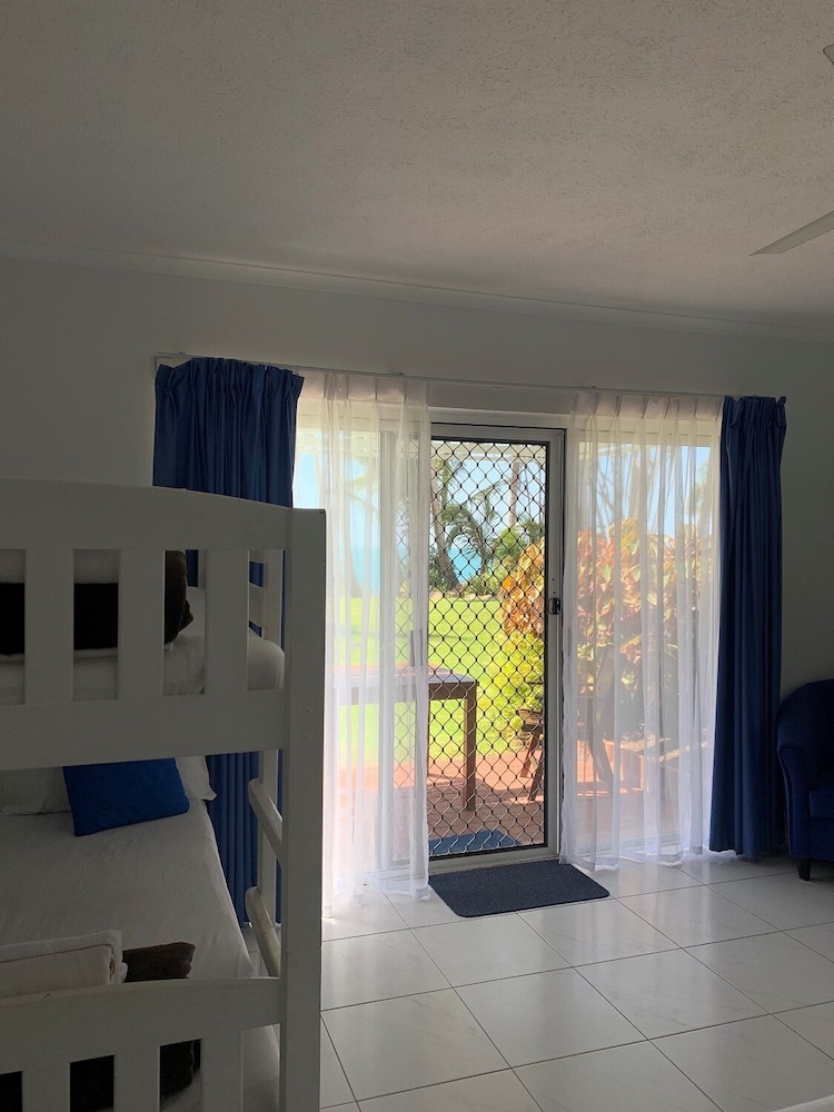 Dolphin Heads Resort 34/72