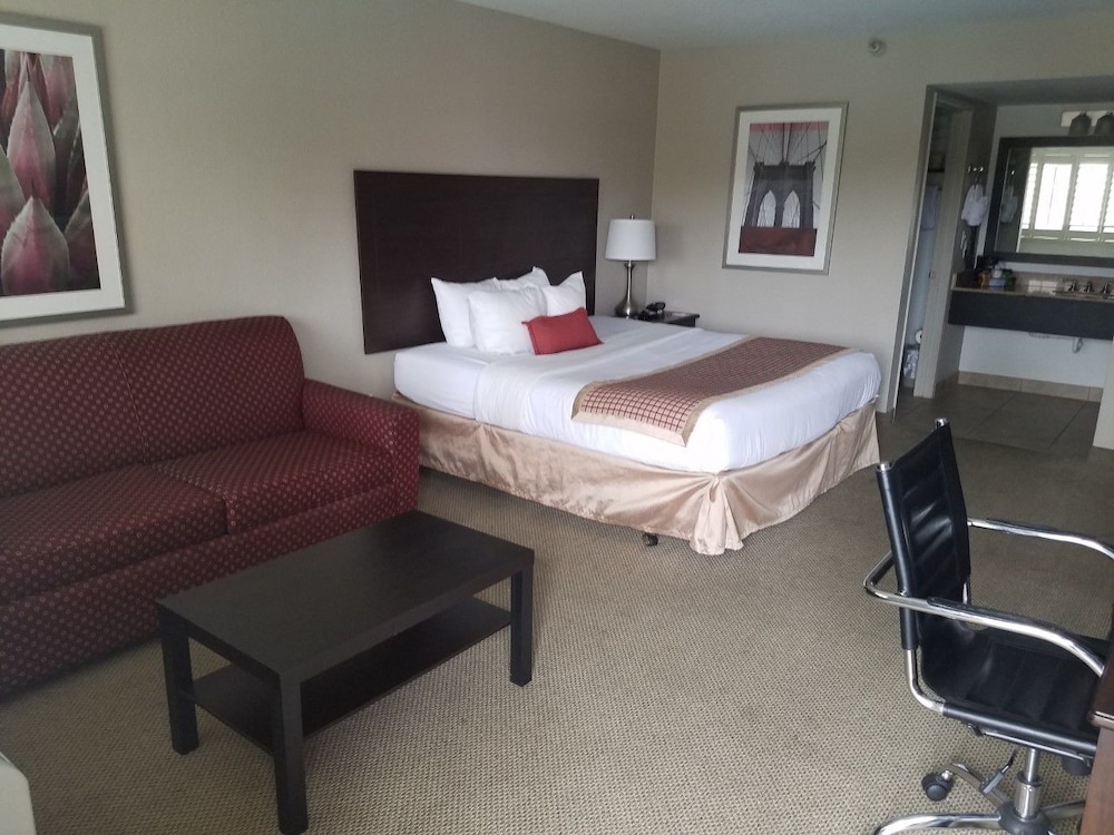 Infinity Inn & Suites 10/30