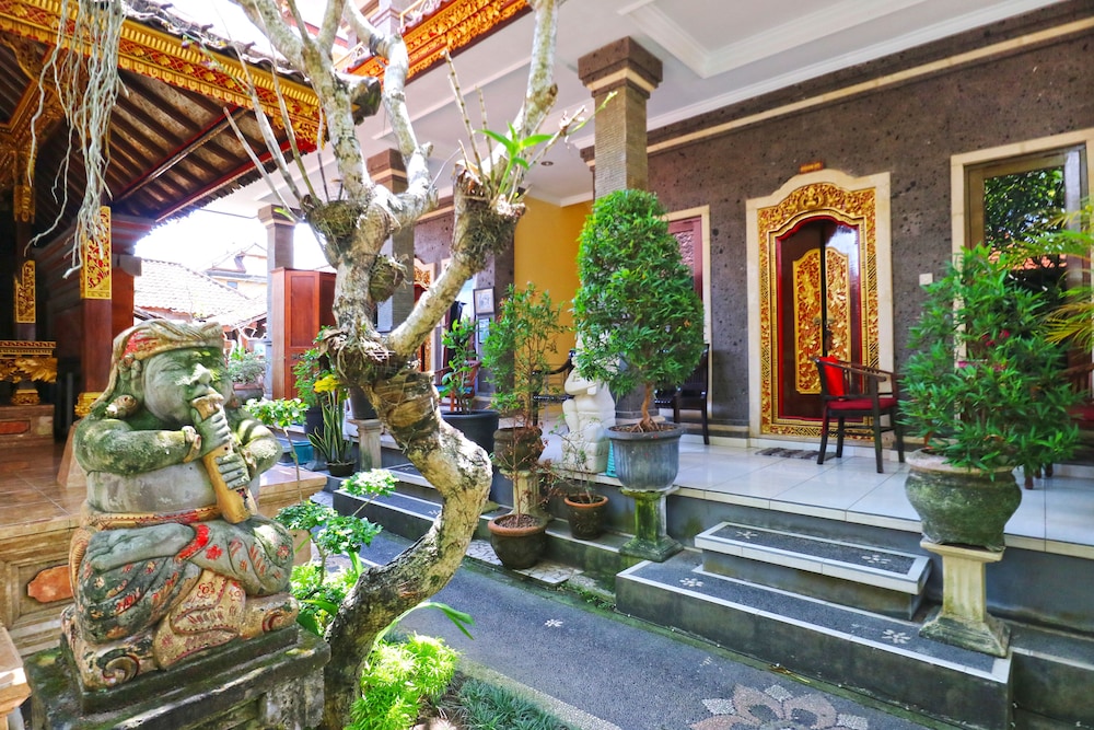 Jungut Guest House By Zuzu 4/18