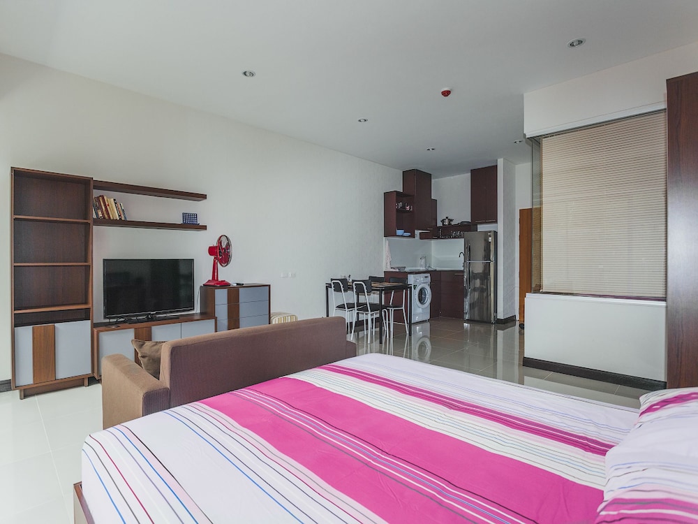 Chic Condo Karon 33/61