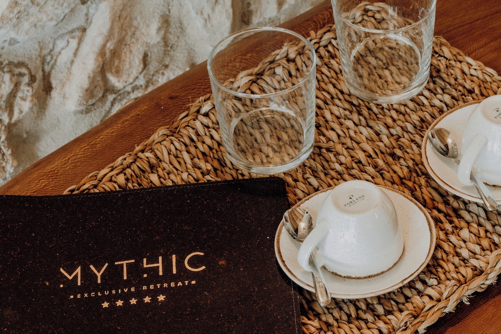 Mythic Paros photo3