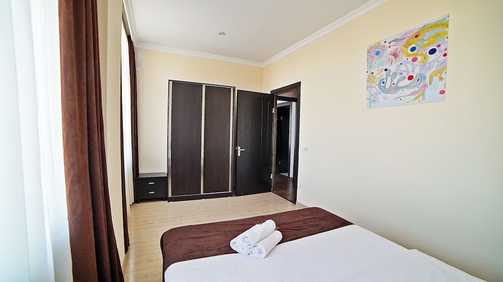 Mardi Plaza Hotel 12/50