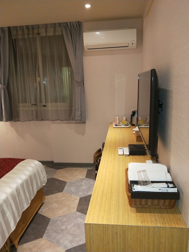 Dahshin Hotel 40/67
