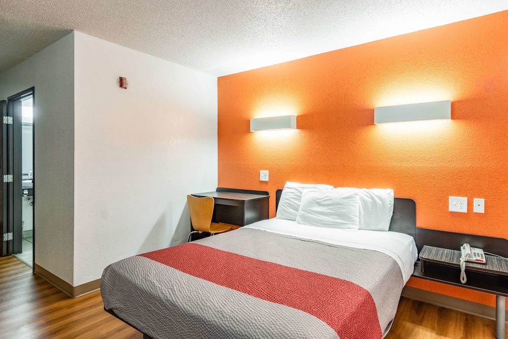 Motel6 Salisbury, MD 28/63