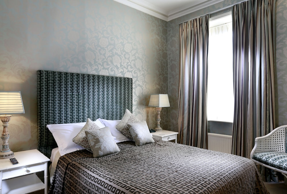 Tufton Arms Hotel 5/55