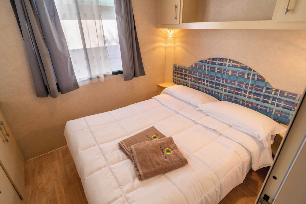 Comfort, Mobile Home, Queen and Twin Beds