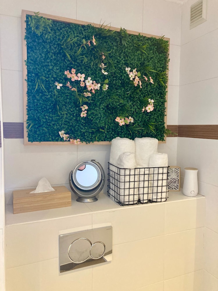 Cannes City B&B 4/37