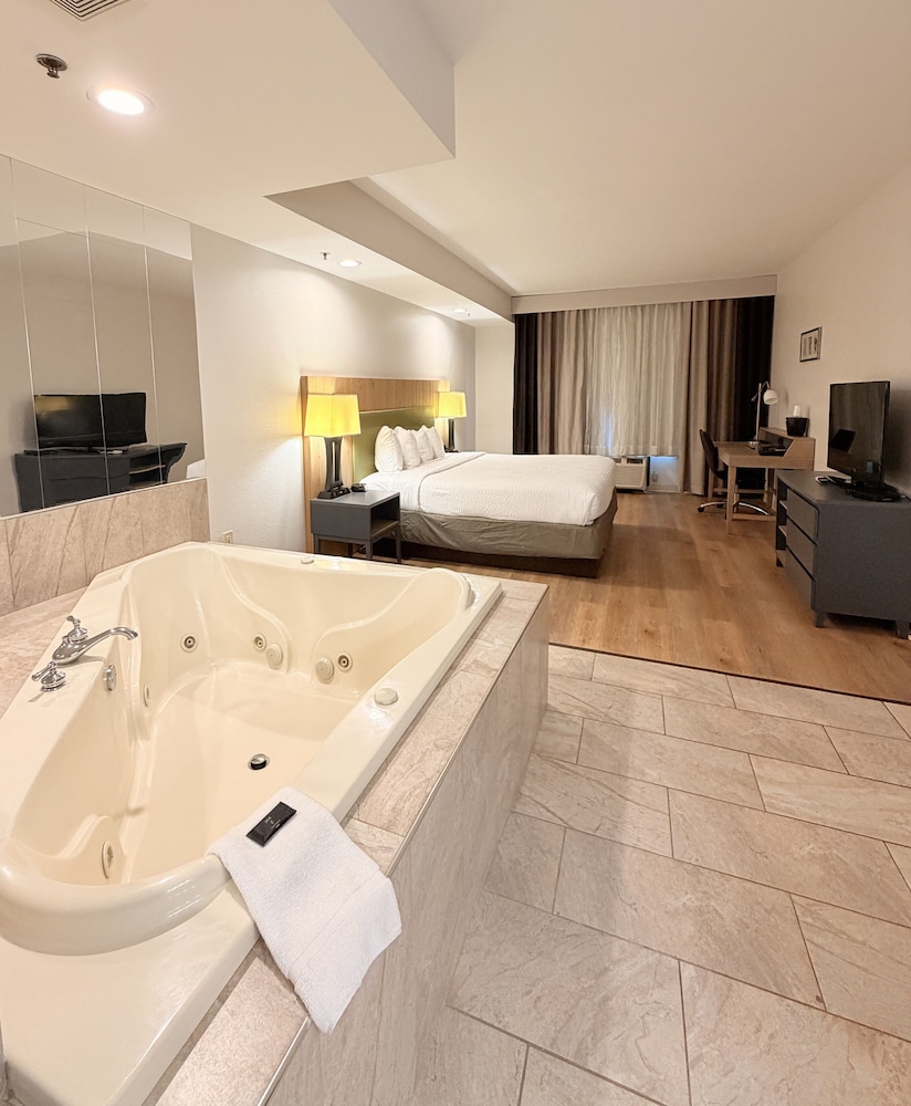 Radiant Inn and Suites Murfreesboro 40/40