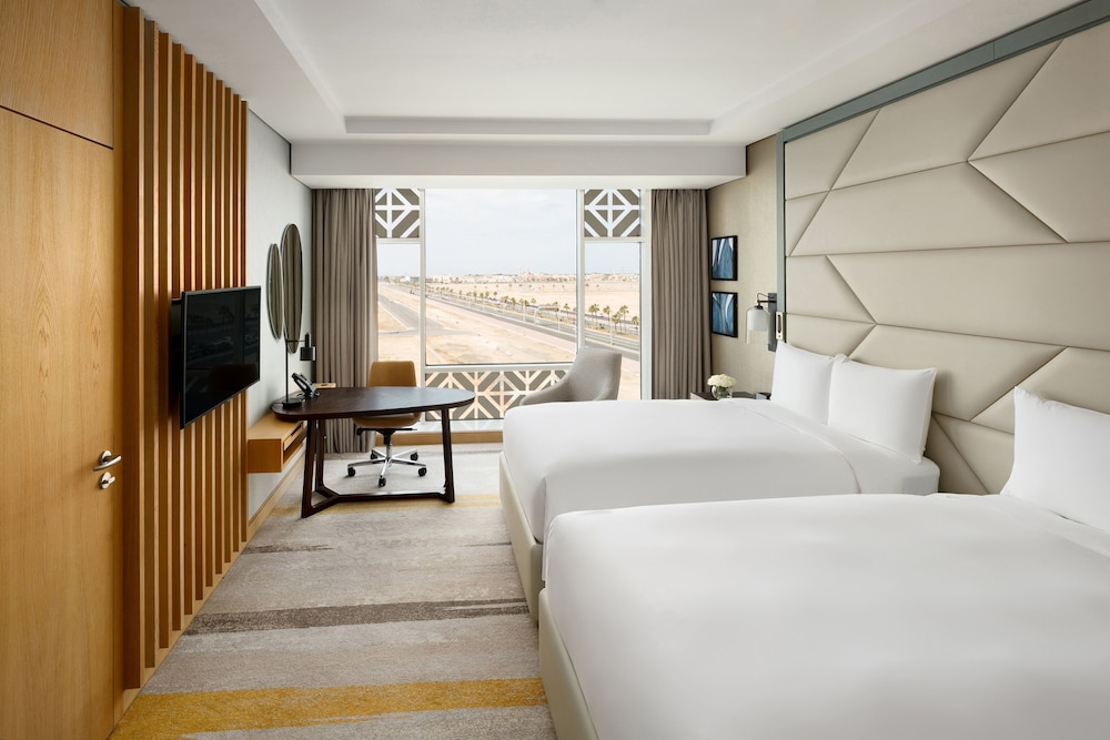 STANDARD, 2 QUEEN BEDS