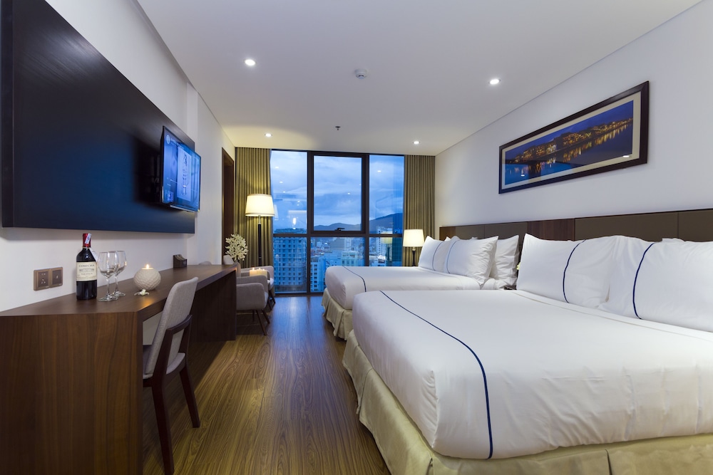 Pavilion Hotel Da Nang 31/77