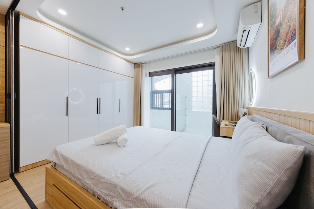 Wisteria Luxury Apartment 8/50
