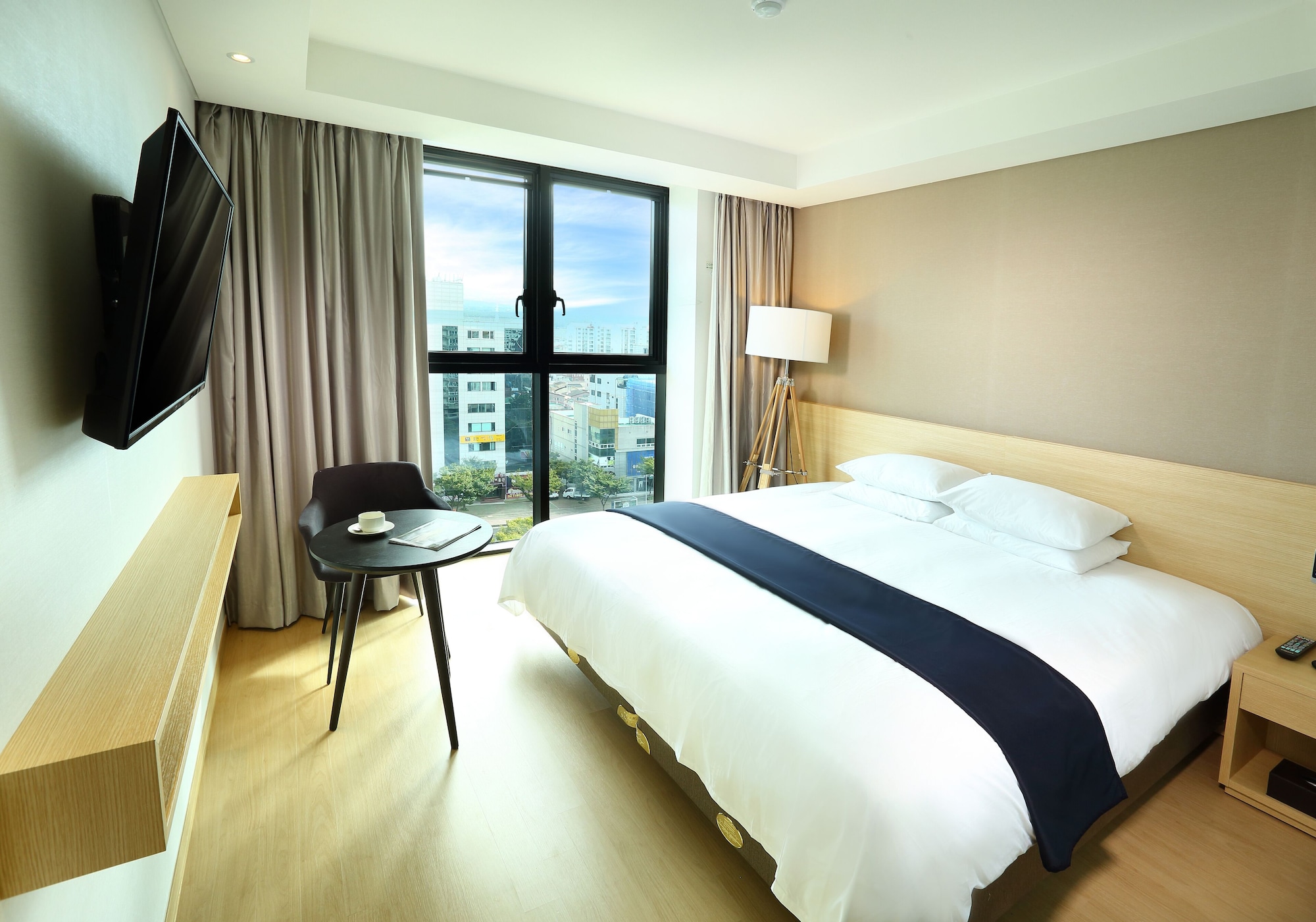 STANDARD, DOUBLE BED