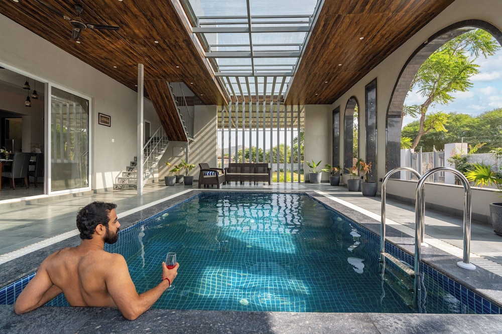 ELIVAAS Jamun Farm 2 BHK Villa with Pool 26/52