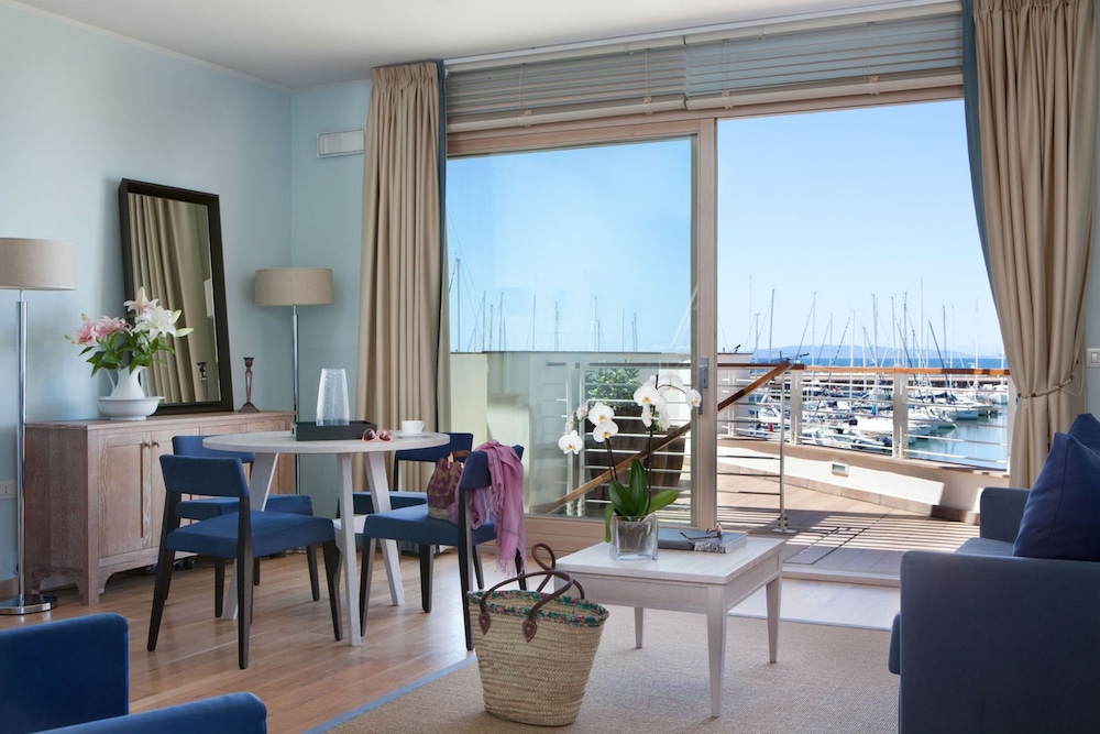 RESORT BAIA SCARLINO 49/75