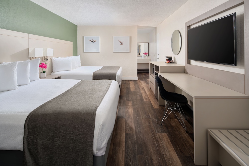 Wyndham I-Drive Avanti Resort & Conference Center 24/67