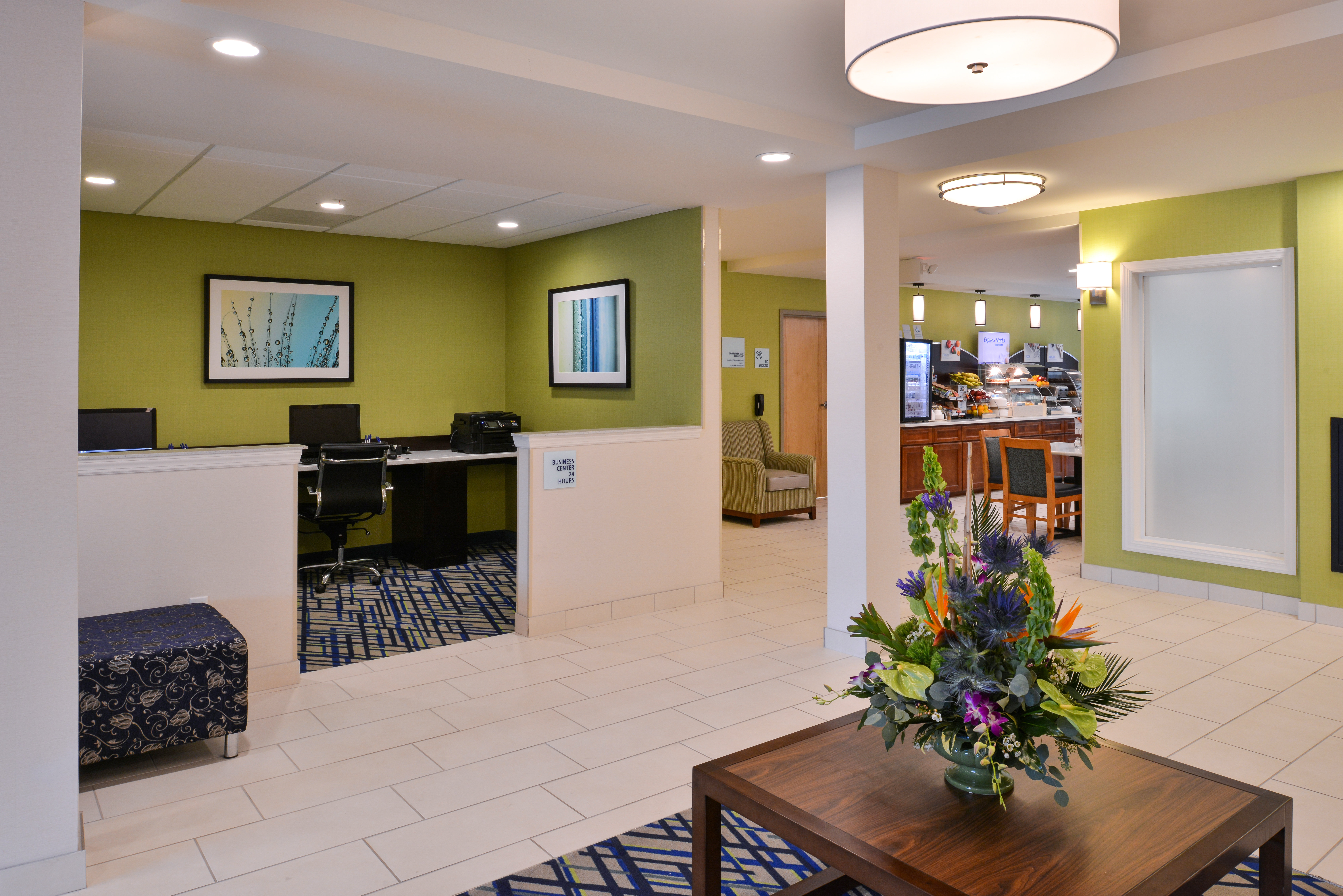 Holiday Inn Express & Suites West Ocean City 37/50