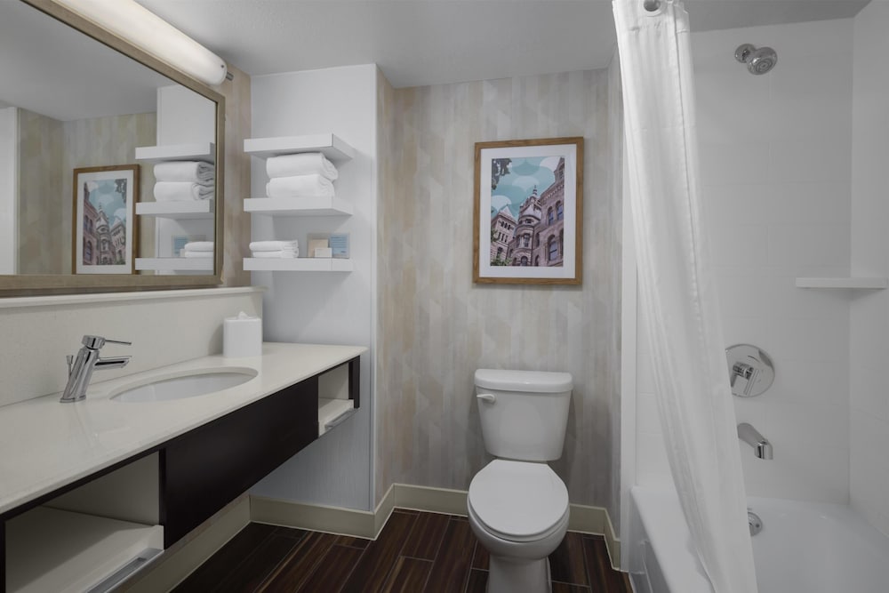جناح بسرير كينج مع أريكة، Hampton Inn Salt Lake City-Downtown 5/6