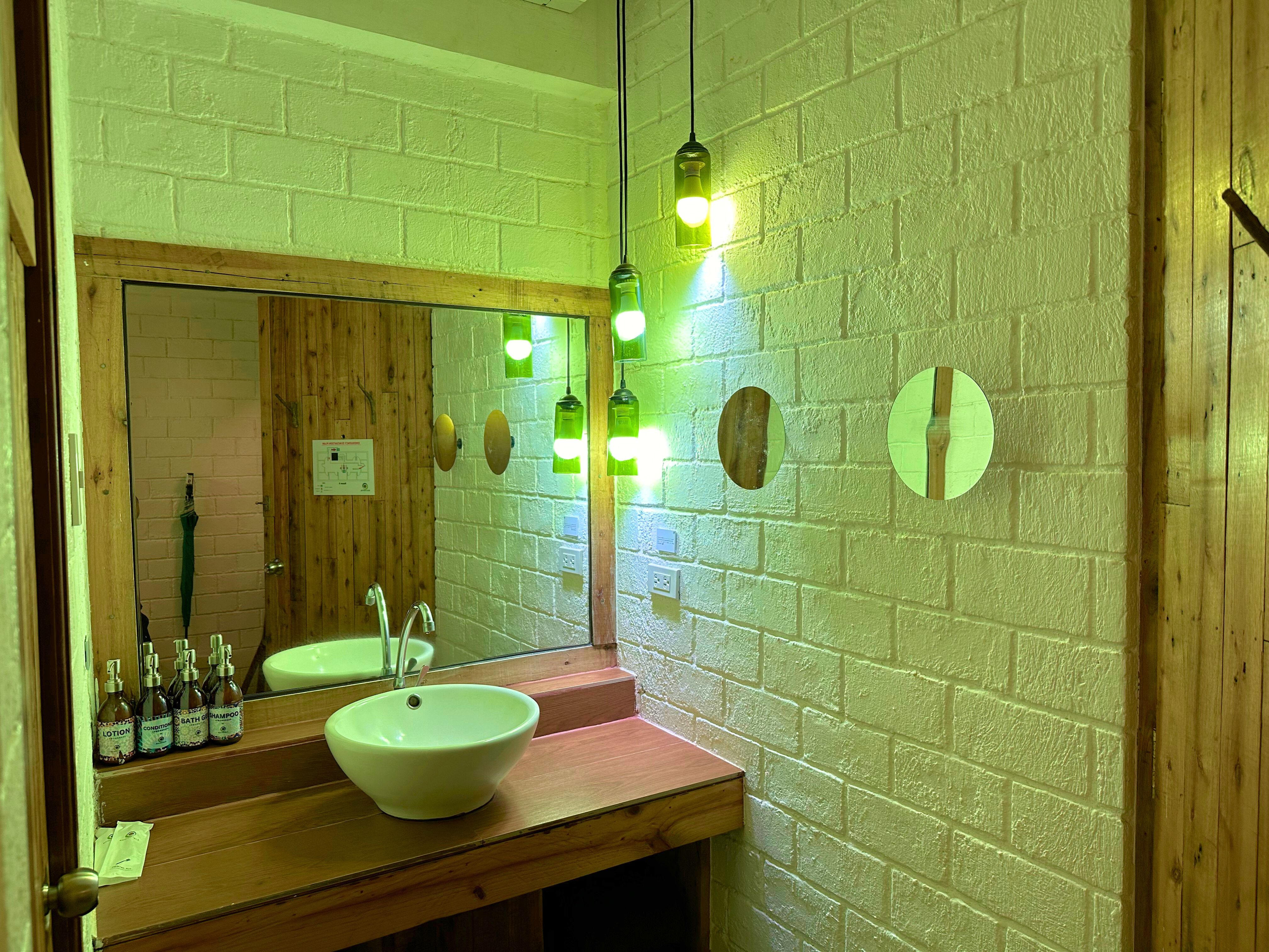 كابينة، Cabins By Eco Hotel Tagaytay 8/10