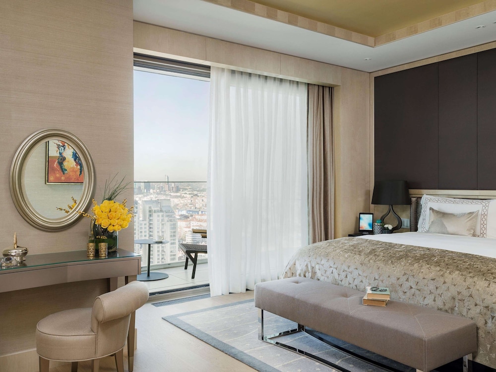 RAFFLES ISTANBUL 14/68
