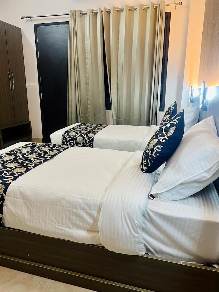 R.G Bilkha Hotel and Resorts 11/47