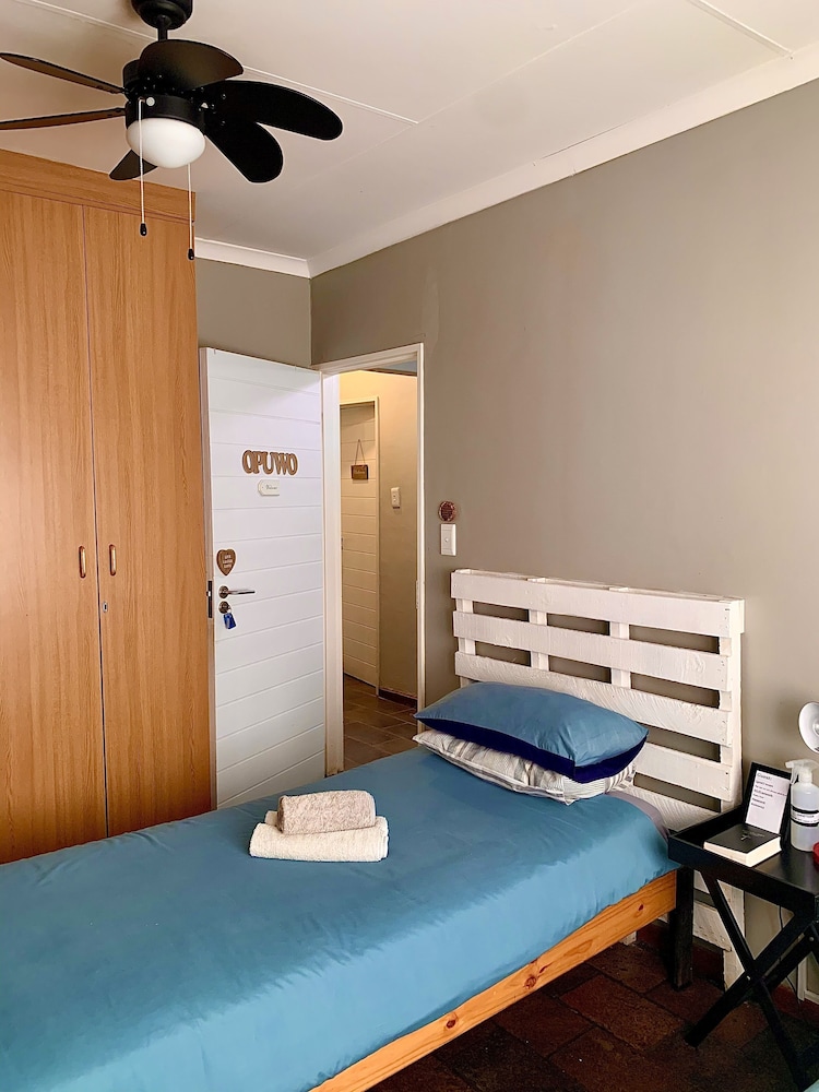 Kate's Nest Guesthouse 24/50