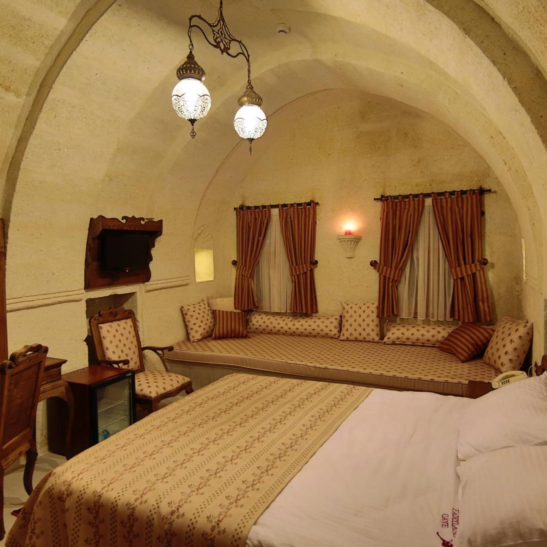 Deluxe, Double Bed, FAIRYLAND CAVE HOTEL 2/5