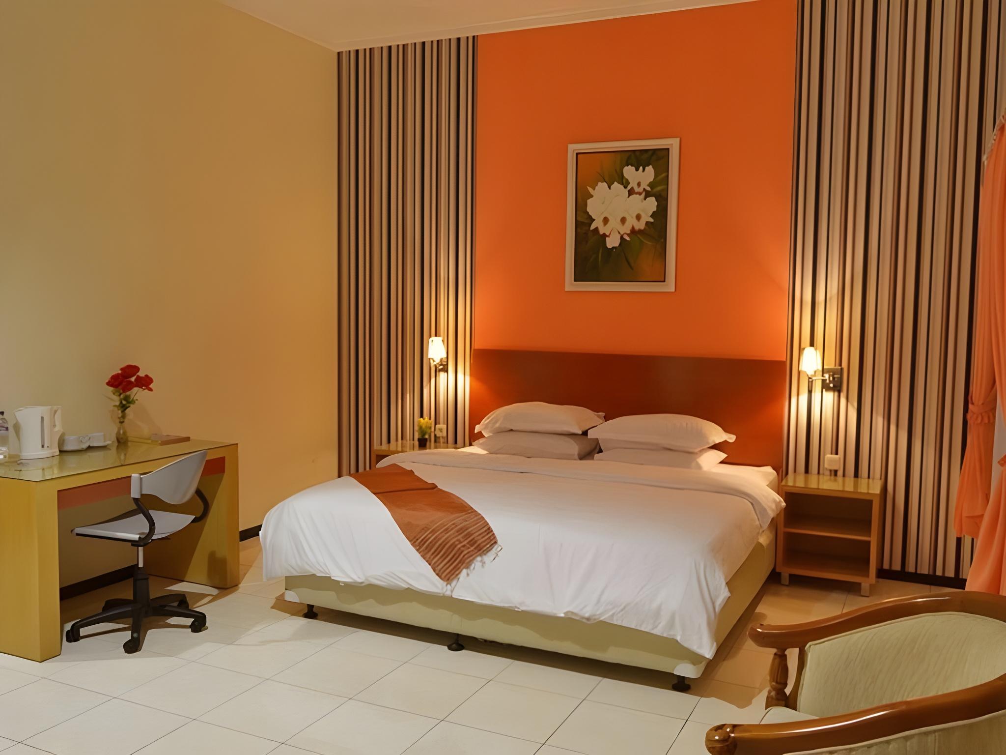 HOTEL KINGS KUDUS 11/28