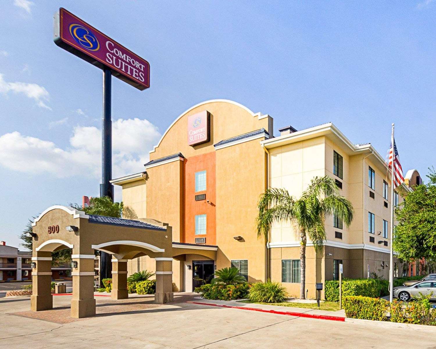 Comfort Suites McAllen Airport and La Plaza Mall 14/18