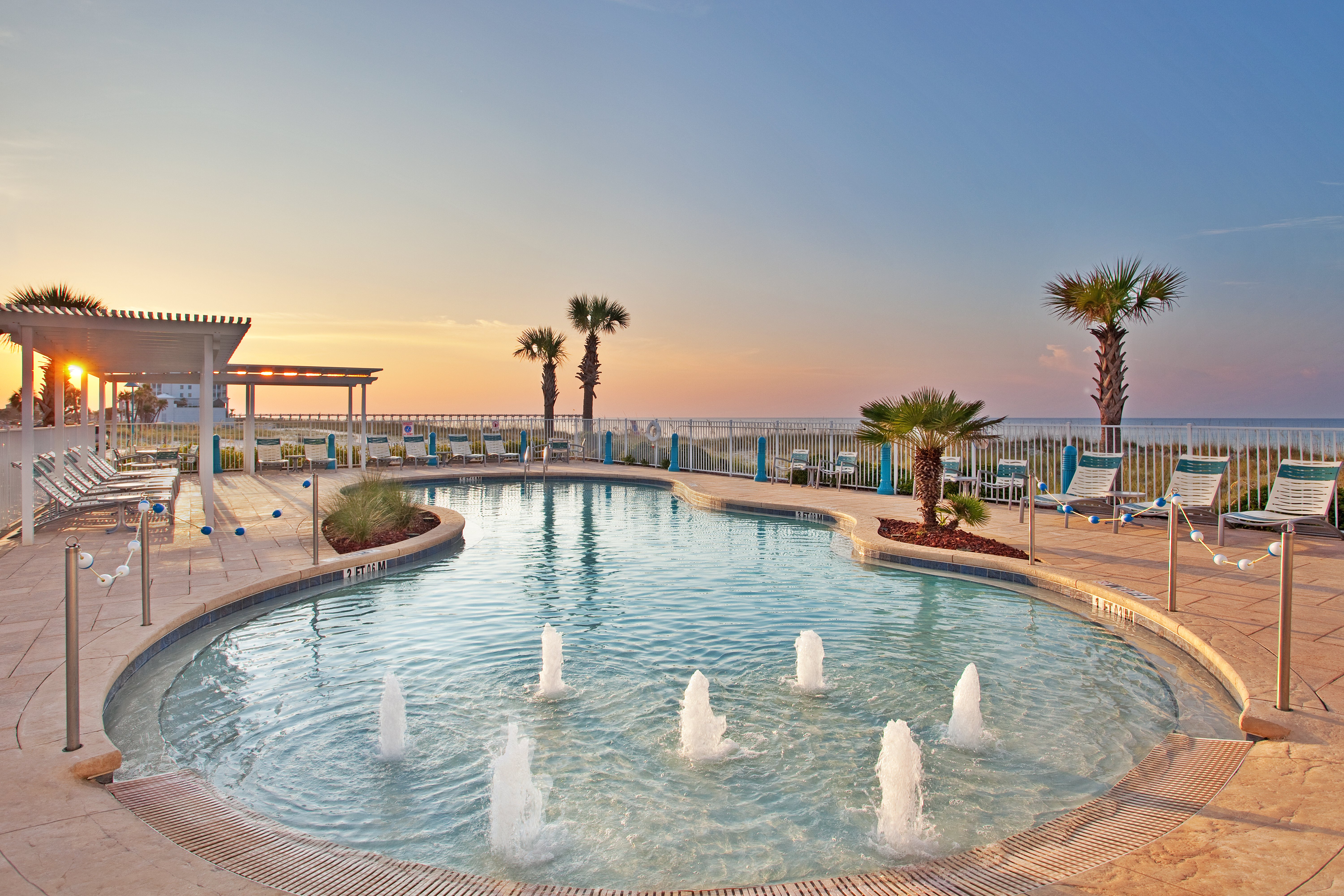 Holiday Inn Express Pensacola Beach 58/60