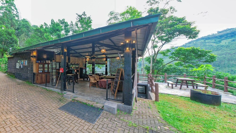 The Tea Cottage Resort And Spa 5/50