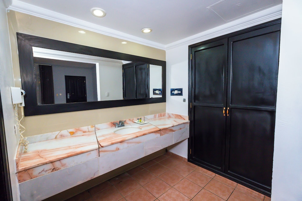 InHouse Select Hacienda Tres Rios 29/70