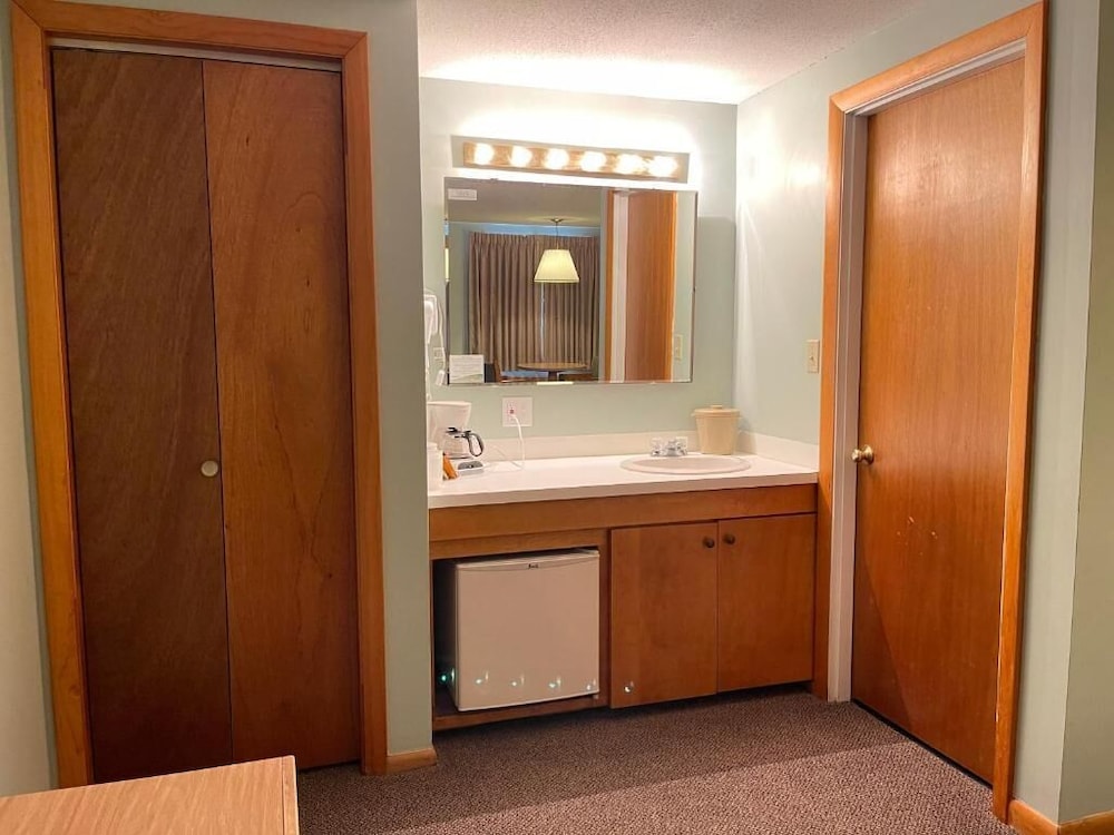 Viking Shores Motor Inn 35/35