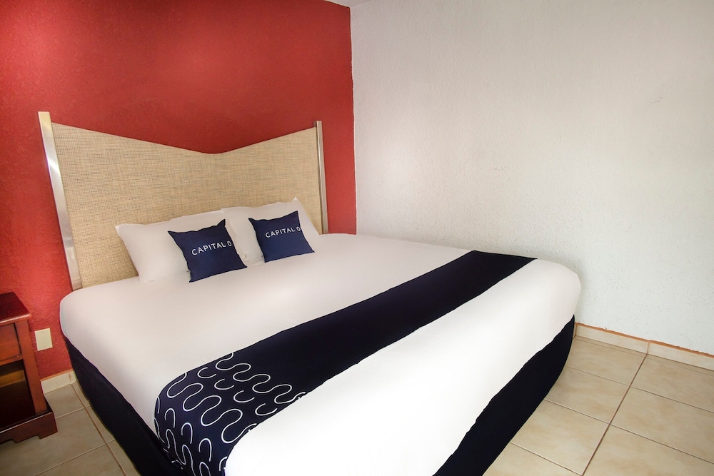 Hotel Costa Ensenada 8/68