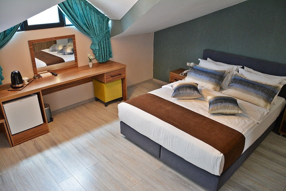 61 Park Hotel 13/51