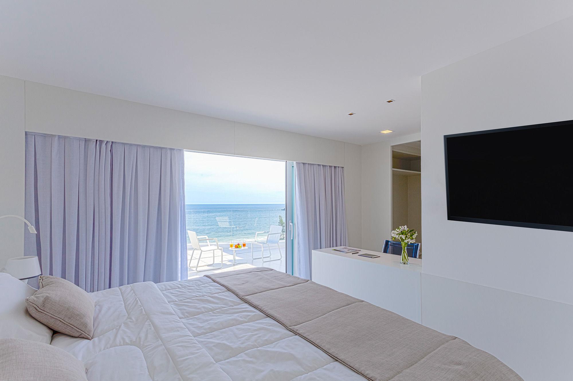 Deluxe, Twin Beds, Sea View