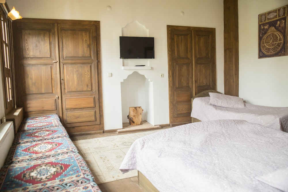 Asmali Konak Hotel 12/50
