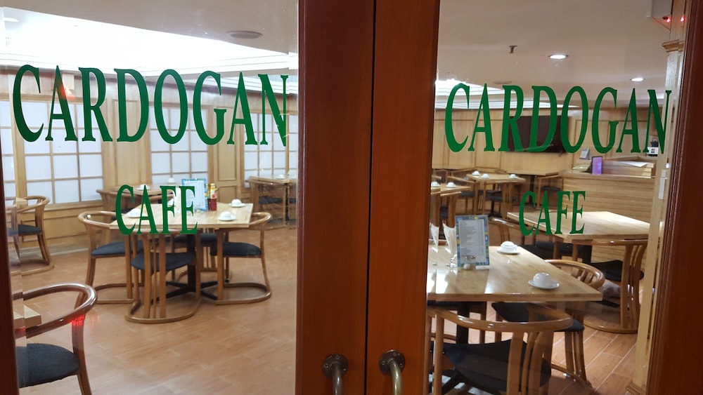 Cardogan Hotel 36/46