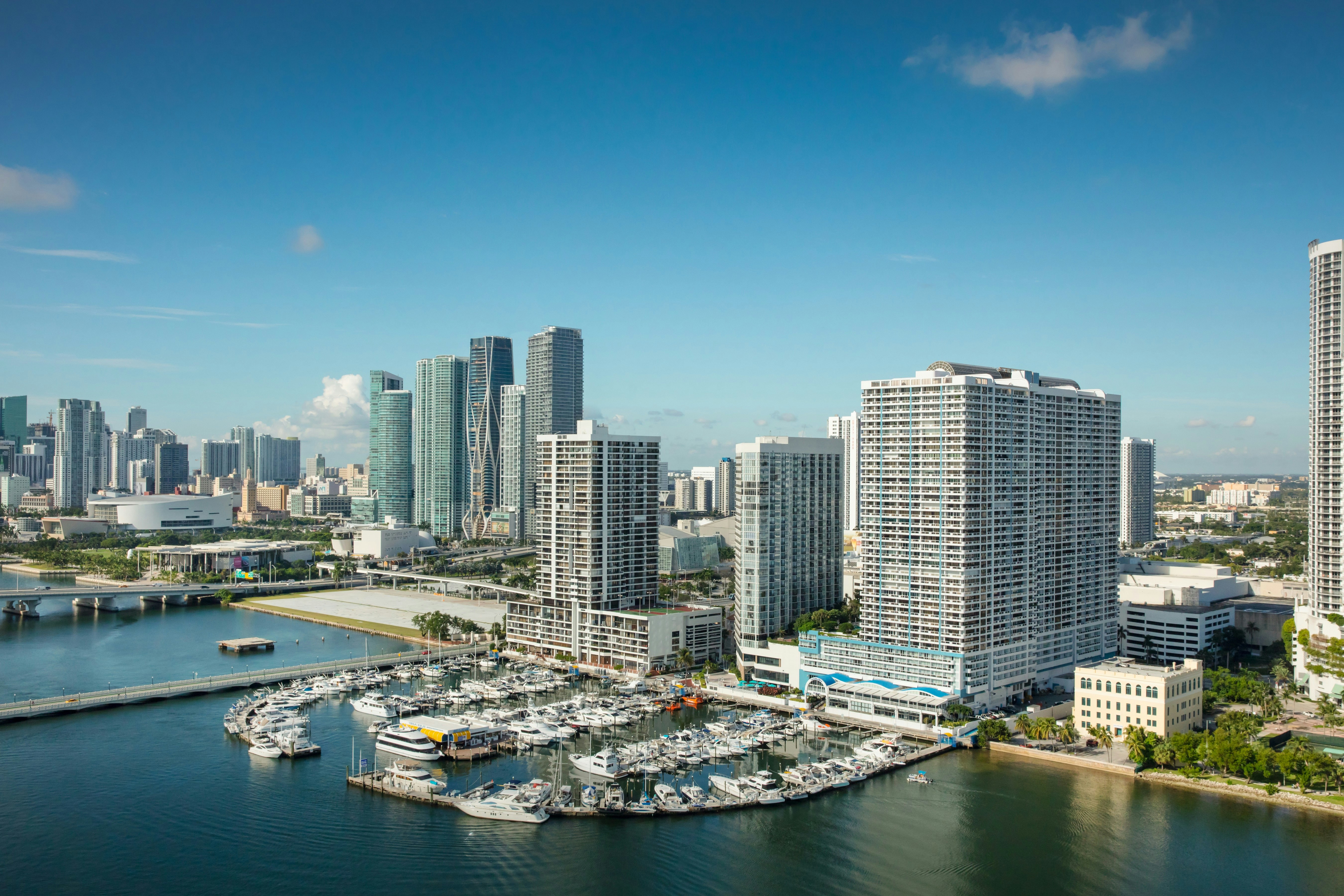 Doubletree By Hilton Grand Hotel Biscayne Bay 62/67