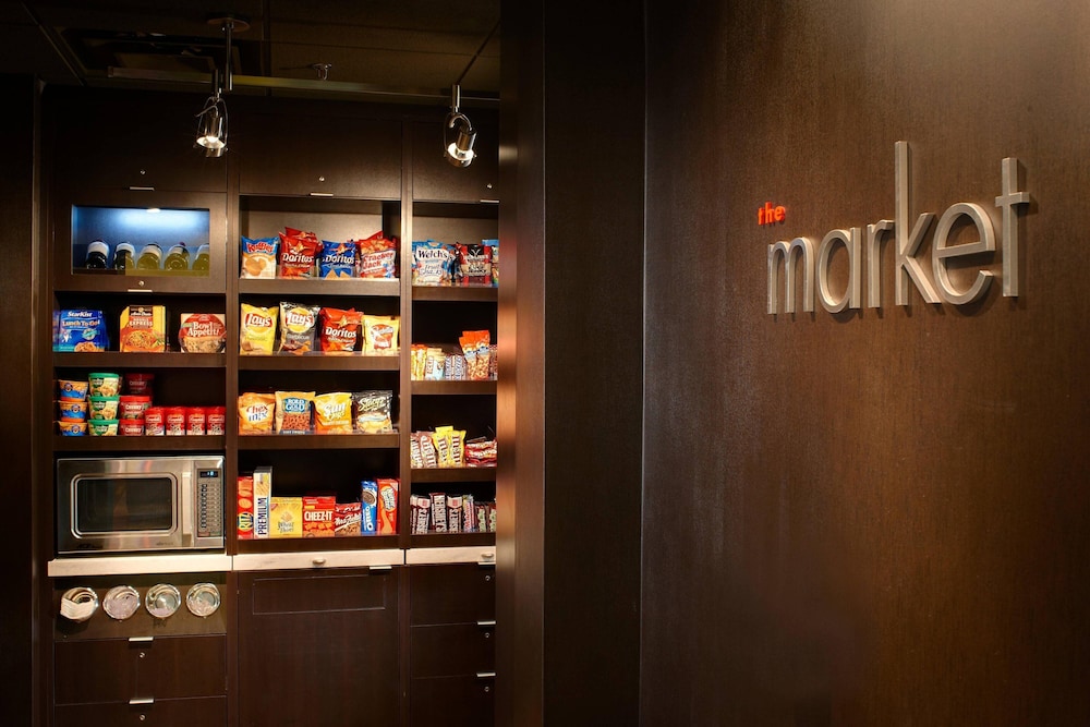 Courtyard by Marriott Lexington North 44/45