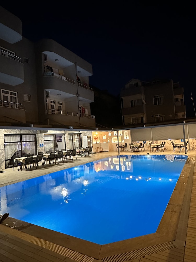 Soykan Hotel 36/62