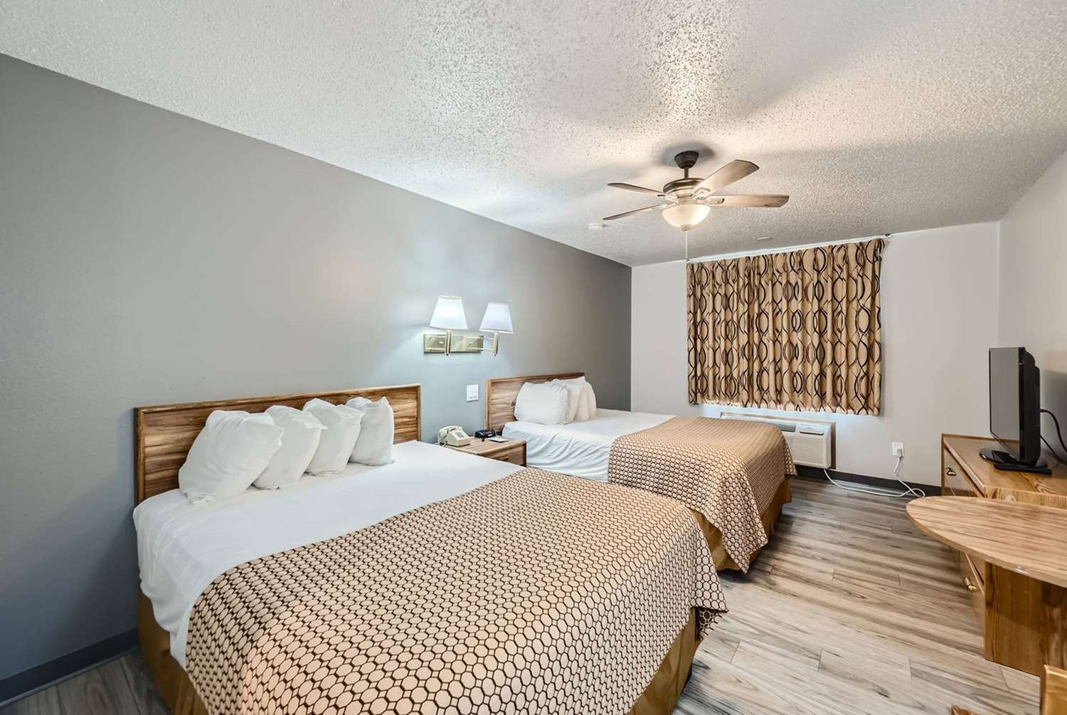 Travelodge By Wyndham Longmont 13/35