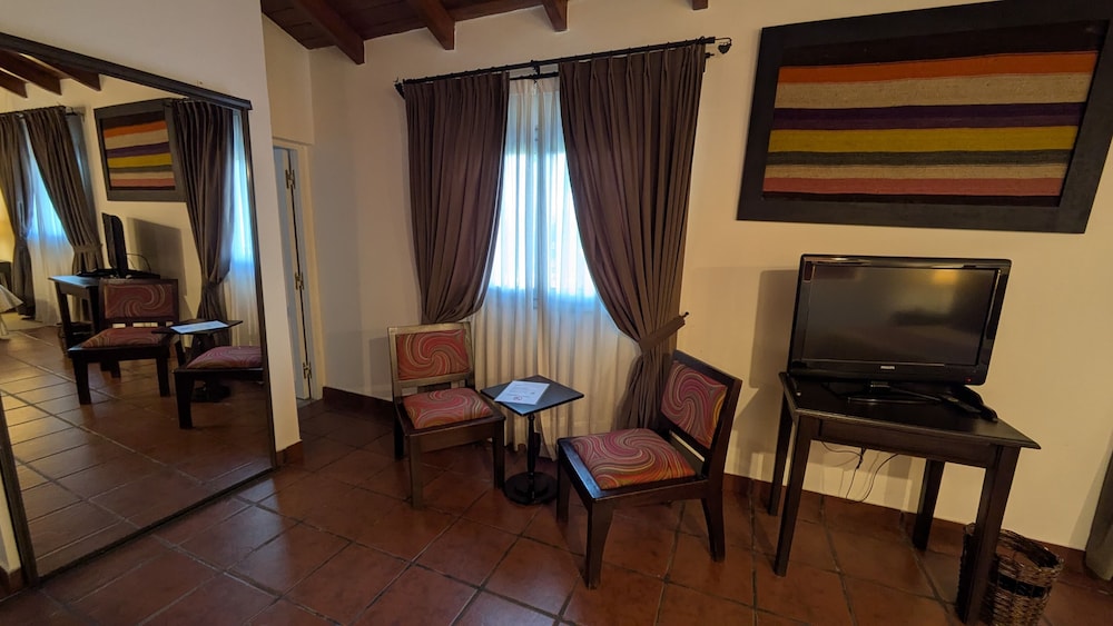 Delvino Boutique Hotel 41/56