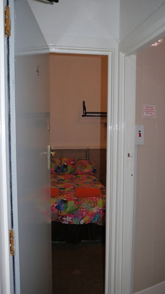 Hornby House Hotel 13/25