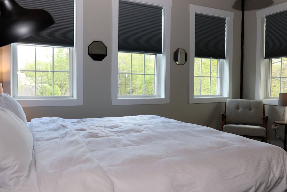 Old Mill Inn 13/51