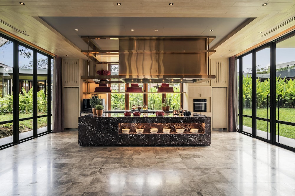 Andaz Pattaya Jomtien Beach 6/50